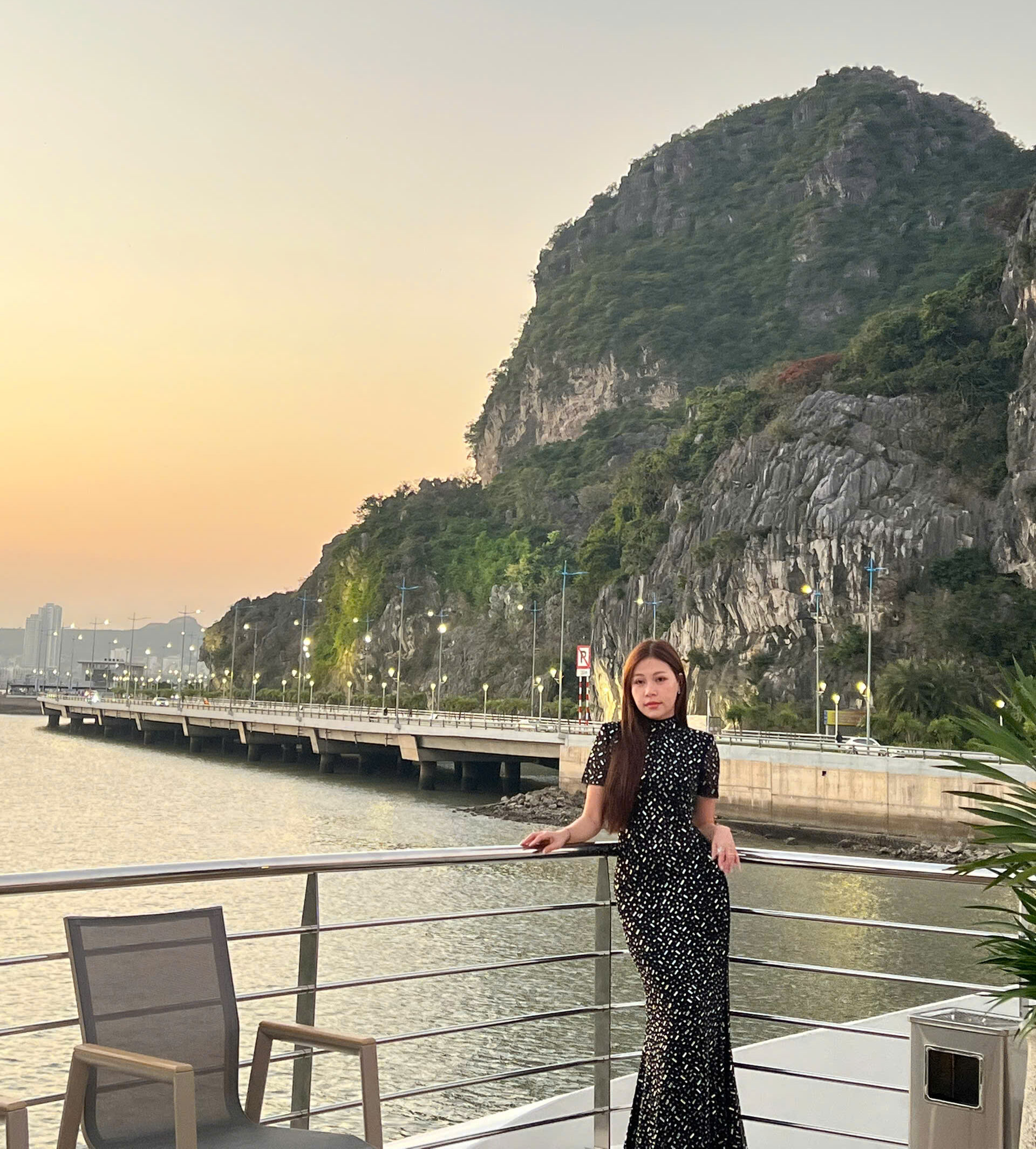 check-in-tren-du-thuyen-6-sao